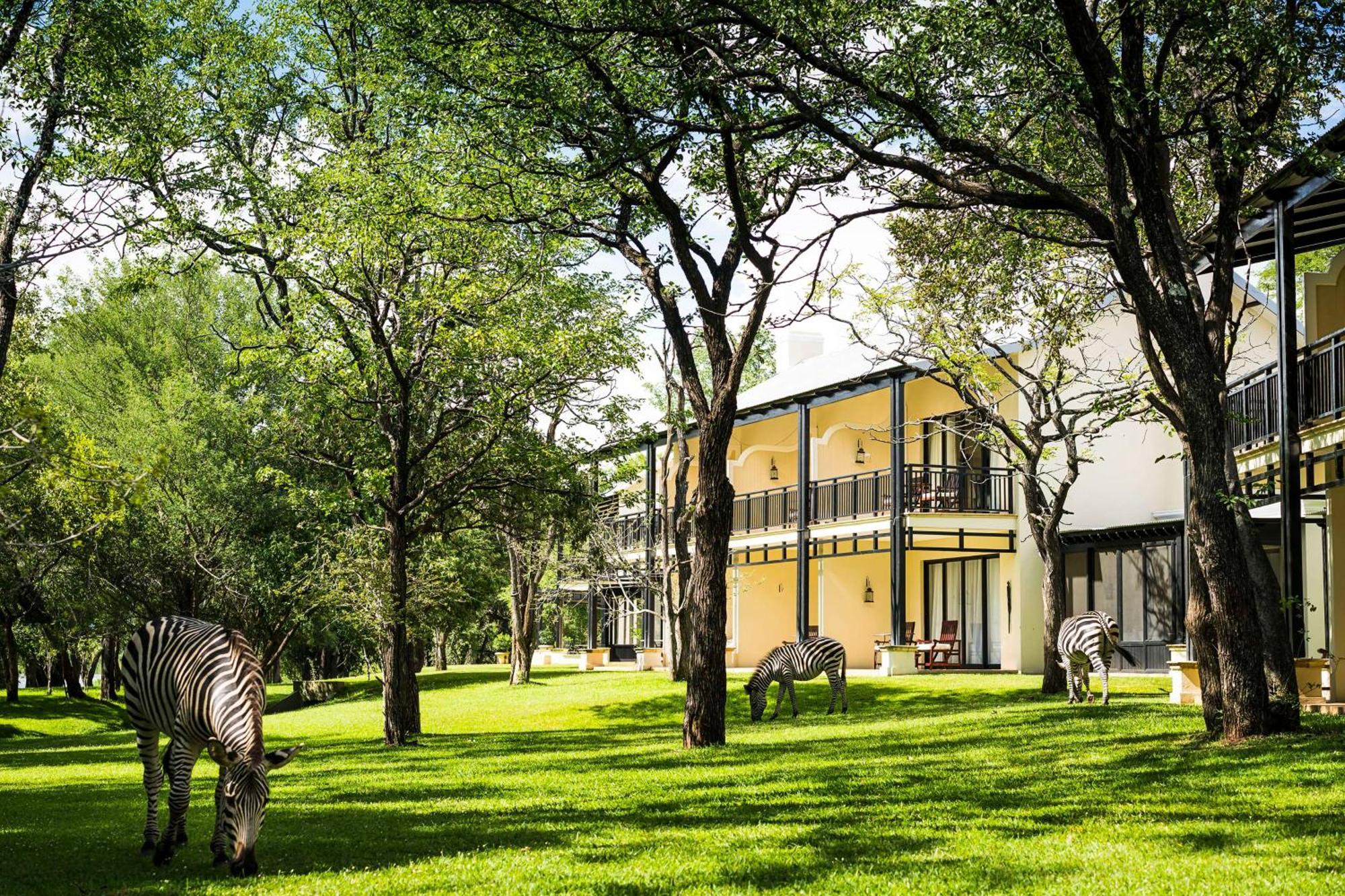 Royal Livingstone Hotel By Anantara Bagian luar foto