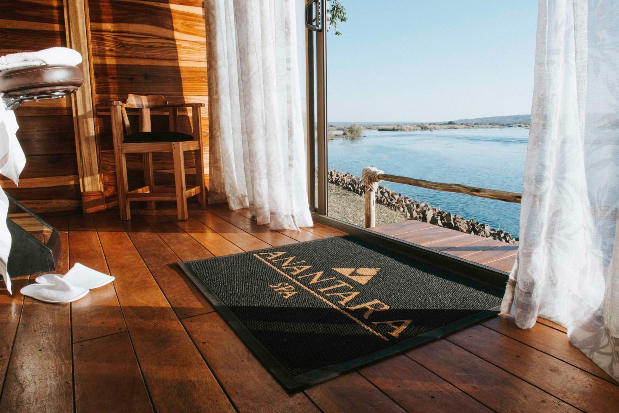 Royal Livingstone Hotel By Anantara Bagian luar foto