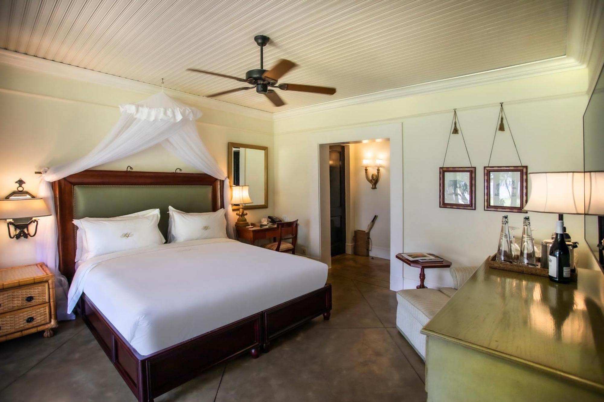 Royal Livingstone Hotel By Anantara Bagian luar foto