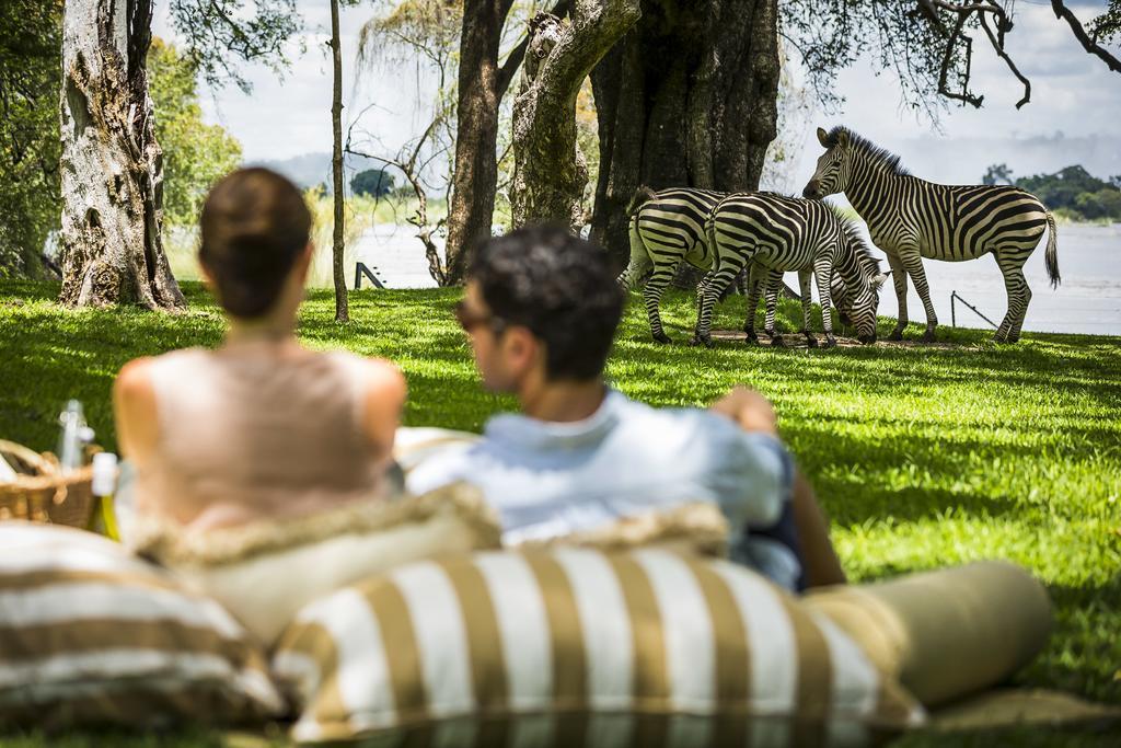 Royal Livingstone Hotel By Anantara Bagian luar foto
