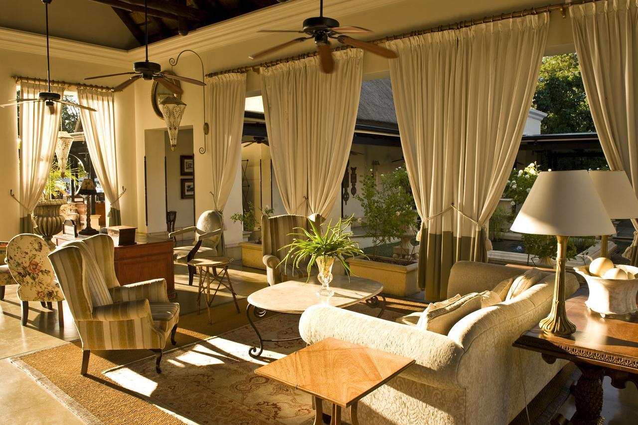 Royal Livingstone Hotel By Anantara Bagian luar foto